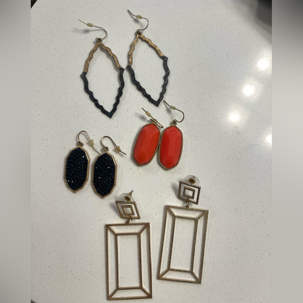 Gold and Black Geometric Earrings Set